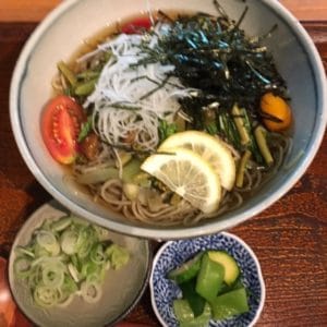 冷かけ山菜そば