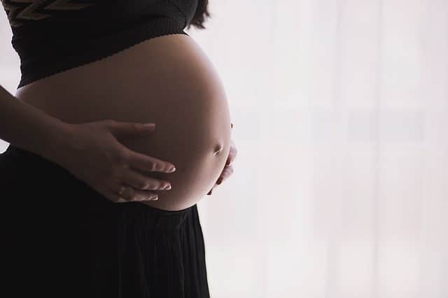 【英語】妊娠はPregnantだけじゃないよ!面白いスラングもご紹介